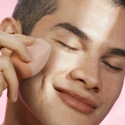 Halo Glow Angled Silicone Face Sponge